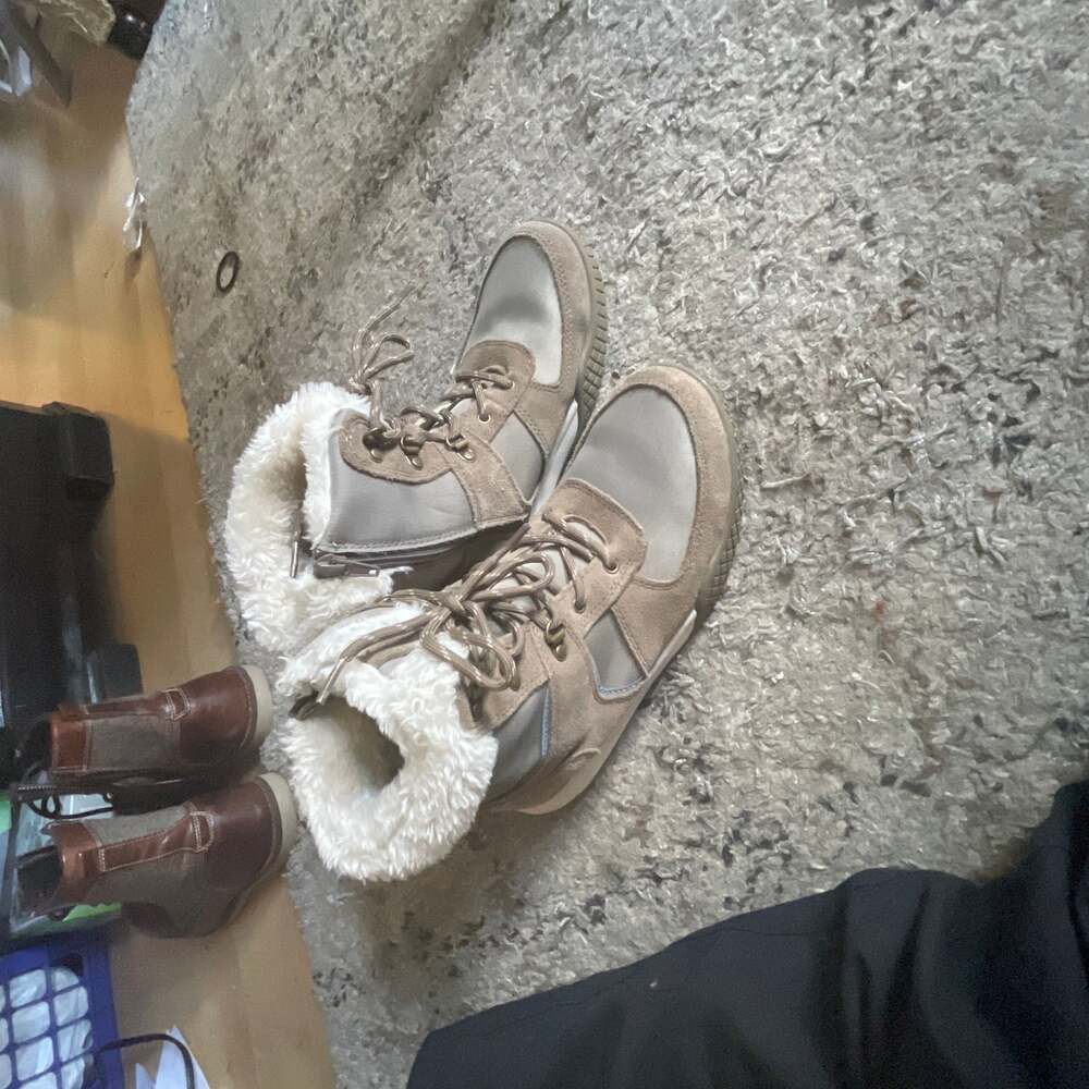 Sherpa-Lined Winter Boots in Tan/Beige, Two-Tone Suede & Canvas - Men's 9.5